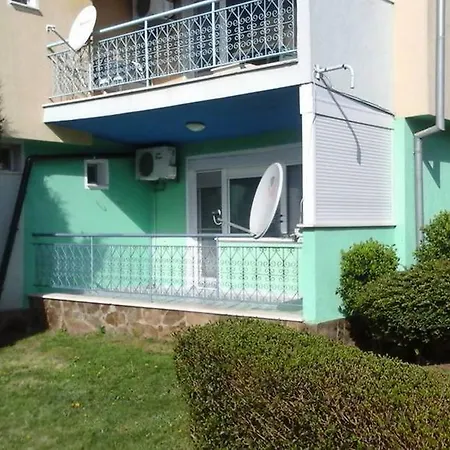 House Of Informat Apartment